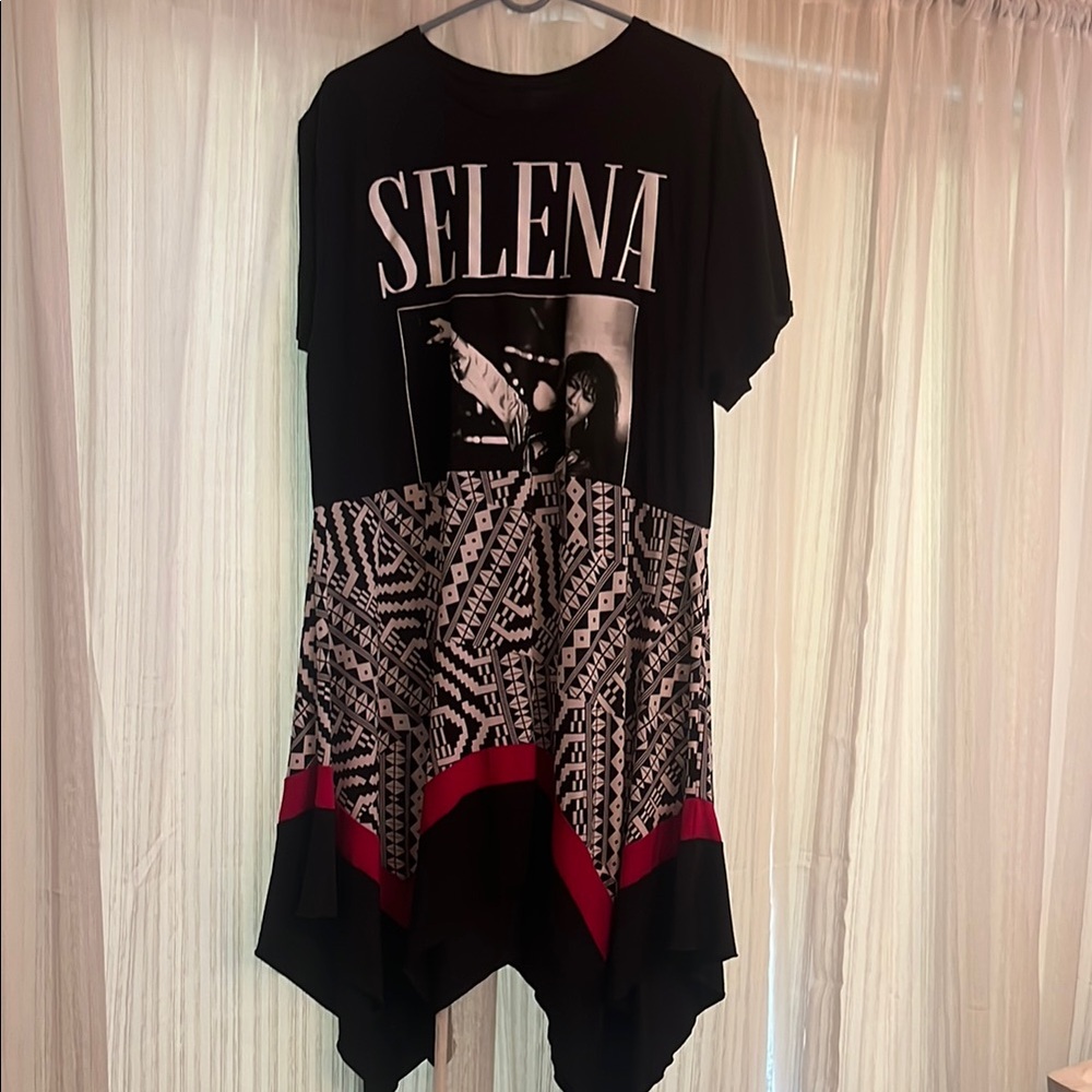Selena Black Graphic Short Sleeve Tee Dress with Patterned Hem